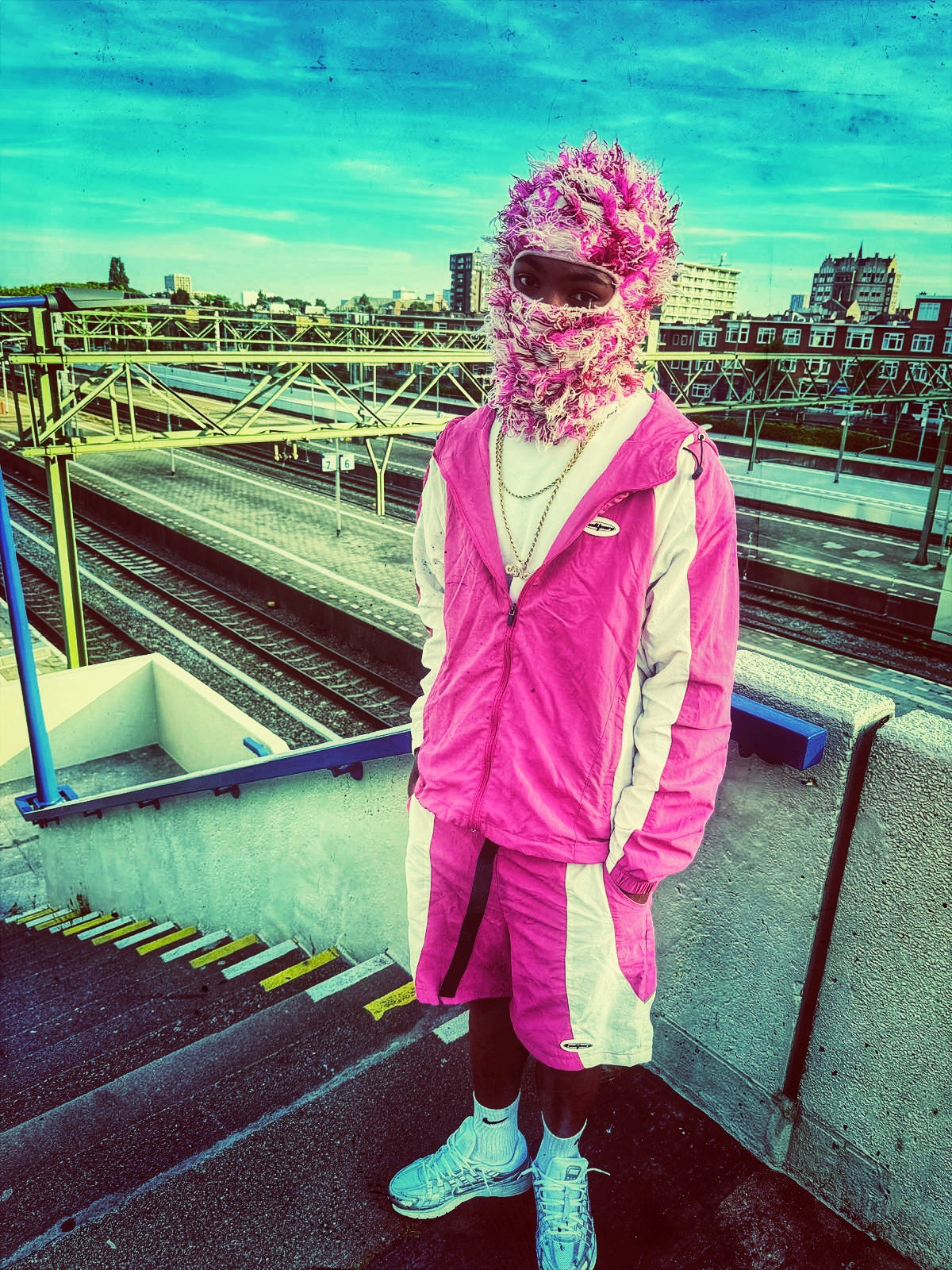 Grind4more Tracksuit Pinky, Baggy Hip-Hop Cargo Shorts, for Men and Women