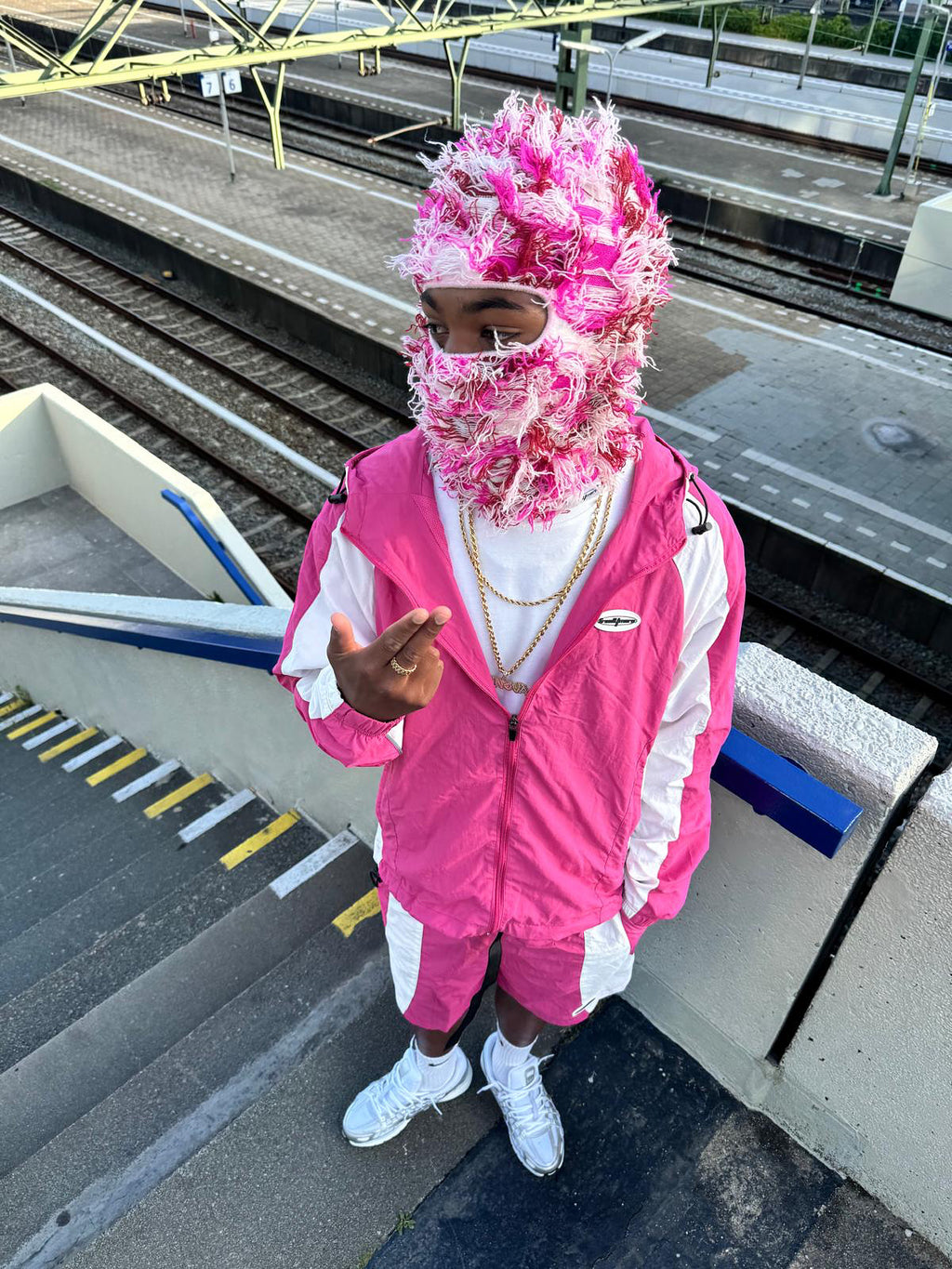 Grind4more Tracksuit Pinky, Baggy Hip-Hop Cargo Shorts, for Men and Women